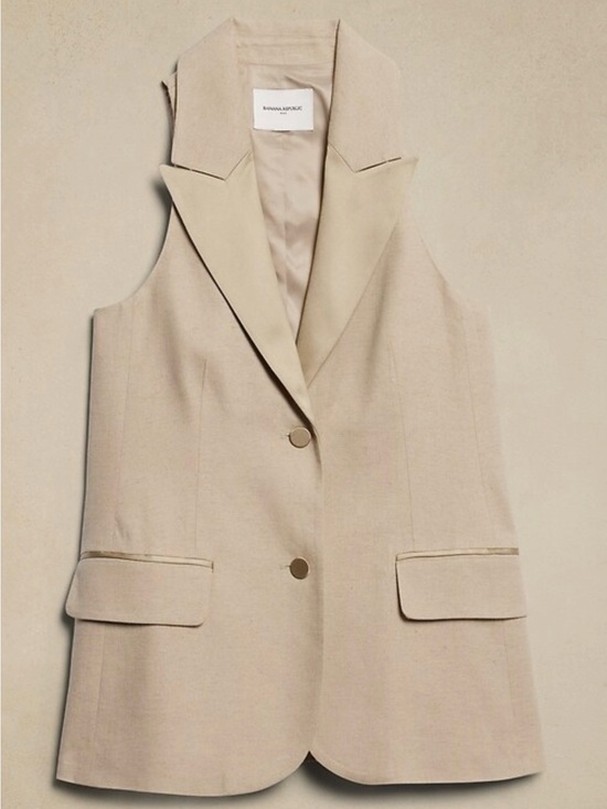 Banana Republic Jackets & Blazers - Banana Republic Sleeveless Tailored Blazer Vest in Beige
